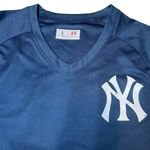 New York Yankees Shirt Womens Large Blue White Sports VNeck Athletic MLB Basebal Photo 2