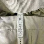 Lululemon Women's Light Utilitech Cargo Pocket High-Rise Pant Size 27 Photo 2