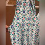 Colorful Sleeveless V Photo 9