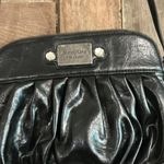 Vera Wang Simply  Purse Black Vegan Leather Crossbody Bag NEW Elegant‎ Cute Photo 1