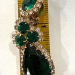 Vintage Hattie Carnegie Stamped Faux Emerald Green Tear Drop Clip On Earrings Photo 1