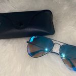Ray-Ban Large Aviator Sunglasses Photo 1