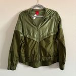 Nike Women’s Olive Green Windbreaker Rain Coat Zip Up Jacket Size Small Photo 5