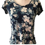 Vera Wang Simply Vera  Blue Floral Short Sleeve Tee Photo 0