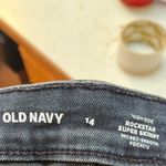Old Navy  High Rise Rockstar Super Skinny Size 14 Photo 6