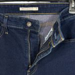 Levi's 725 Womens SZ 33 Hi-Rise Bootcut Jeans Zip-Fly Stretch Pockets Dark Wash Photo 2