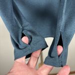 Quince  Flowknit Breeze Long Sleeve Top Women XS Navy Thumbholes Stretch Active Photo 5