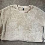 Windsor tan/cream teddy fur cropped crewneck size large Photo 0