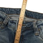 Kut From The Kloth  Distressed Cropped Raw Hem Jeans Medium Wash Stretch 6 in EUC Photo 6