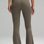 Lululemon High-Rise Groove Pants Flare Size 6 Photo 1