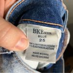 BKE Billie shorts denim distressed women’s size 25 casual raw hem trendy modern Photo 9