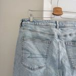 American Eagle  AE Mom Jeans in Light Wash Size 16 Photo 10