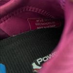 Kizik Athens Hands Photo 5