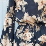 Lulu’s floral print romper Size XS Photo 8