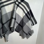 Plaid Blanket Scarf Shawl White Black Gray Fringe One Size Photo 4