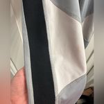 Gap Fit Athletic Cropped Leggings, Color Blocking Design blackout technology Photo 2