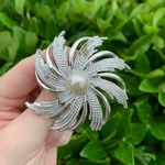 Silver Sarah Coventry brooch/Pin pinwheel // FLAWS SEE DESCRIPTION Photo 0