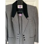 Kasper  gray suit size 4 skirt and blazer wool blend Photo 6