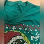 Buc-ee's Unisex  beaver Christmas short sleeve shirt Photo 2