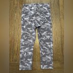 Athleta  Ultimate Stash Pocket Texture Camouflage Capri blue Grey Leggings medium Photo 1