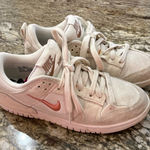 Nike  Dunk low Disrupt 2 Photo 0