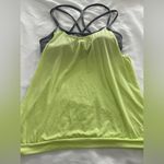 Athleta  Essence Energize Sports Bra‎ Tank Top Sz Medium Fluorescent Green / Grey Photo 6