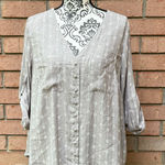 Torrid NWT Light Gray Blouse wi/ Arrow Pattern Size 1X 14-16 Photo 0