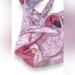 Gymshark  Sport Bra Dry Management Fleur Photo 1