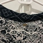 O'Neill O’neill oversized black and cream patterned Beach coverup Photo 4