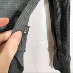 ARITZIA TNA Alter Thermal Knit Sweater Sz XS Gray Long Sleeve Pull Over Comfy Photo 3