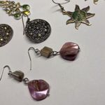 Liz Claiborne Lot Of 5 Costume Earrings Pierced Dangle Drop - 1 Signed LC () Photo 3