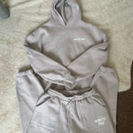 White Fox Boutique  Sweat Set Photo 0