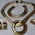 Source Unknown NWOT 4pc Set Renfest Cosplay Gothic Gold/Silver/Pink Rainbow Metal Necklace Set Photo 0