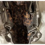 B Makowsky  Handbag Purse Silver Leather Zippers Shoulder Bag Photo 9