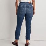 Madewell  The Curvy Perfect Vintage Jean in Manorford Wash W-970 Sz 25 Photo 3
