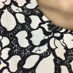 Diane Von Furstenberg DVF  Black & White floral Print Sleeveless Tank Top 10 Photo 4