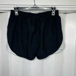 Nike Women’s  Shorts Size M Photo 2
