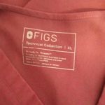 FIGS Technical Collection V-Neck Top One Pocket Catarina Burgundy Size Xl Women Photo 3