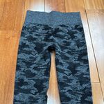 Gymshark NWOT  Adapt Camo Seamless Leggings Black Size 26 Photo 7