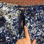 WELL WORN DISTRESSED SPLATTER DENIM SHORTS Blue Size 27 Photo 3