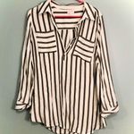 Isabel Maternity  button up shirt size medium! Photo 0