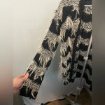 ASTR black and white cardigan size small/medium Photo 1
