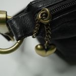 st. john's bay VTG Y2K Genuine Leather Black Shoulder Bag Purse Gold Brass Heart Charm Retro * Photo 4
