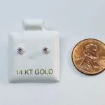 ❤️ 14k gold girl tiny earrings studs ❤️ Screwback ❤️ ❤️ Aretes pequeños de niña con zirconia blanca pequeñitos ❤️ Oro de 14 Kilates ❤️ Broqueles de tornillo White Photo 2