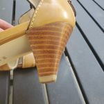 Adrienne Vittadini  Brown Strappy Sandals Size 9 Beaufuful 1 Inch Heels Photo 2