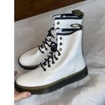 Dr. Martens Zavala Combat Boots Women's 6 Leather White Black Lace Up Ankle S47 Photo 1