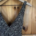 Jaclyn Smith Woman's Black And White Size 12 Tankini Swim Top Padded Bra Area Photo 2