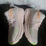 Hoka  Clifton 9 Athletic Shoes Women's Size 10.5B Photo 3