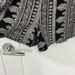 ASTR Long Sleeve Black and White Pattern V-Neck Romper Photo 6