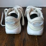 Reebok Women’s  Suede Comfort Foot Bed Ortholite Off-White Athletic Shoes, size 7.5 Photo 3